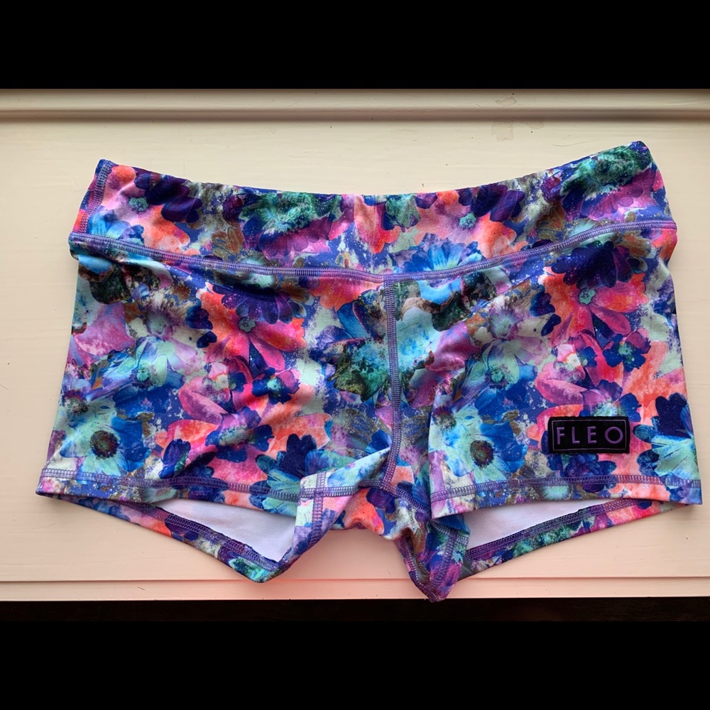 3.25 Fleo Floral Sky